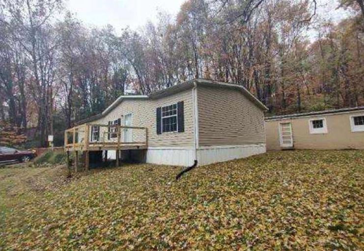 138 Tresdale Lane, Freedom, PA 15042