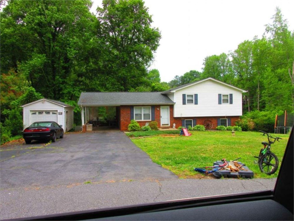 5069 W Piedmont Circle, Conover, NC 28613