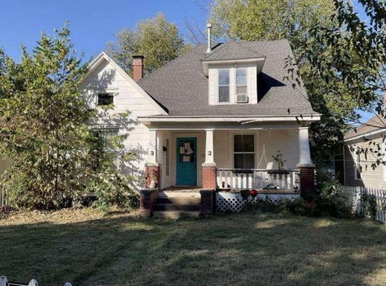 913 N Concord Ave, Springfield, MO 65802