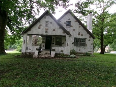 5000 Blue Ridge Blvd, Kansas City, MO 64133 - #402197