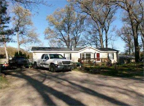 1806 48th St, Fennville, MI 49408 - #401901