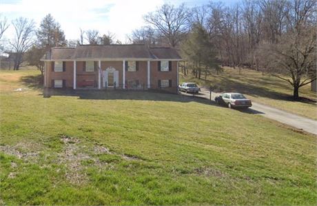 135 Circle Dr, Surgoinsville, TN 37873 - #368063