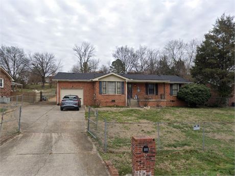 111 S Valley Rd, Hendersonville, TN 37075 - #404397