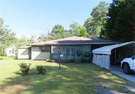 825 Sunset Dr, Laurinburg, NC 28352 - #400905