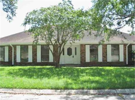129 Belle Grove Drive, LaPlace, LA 70068 - #369929
