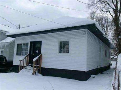 1106 DICKINSON ST SE , Grand Rapids, MI 49507 - #402868