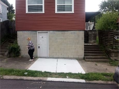 735 INDIANA AVE, Glassport, PA 15045 - #403655