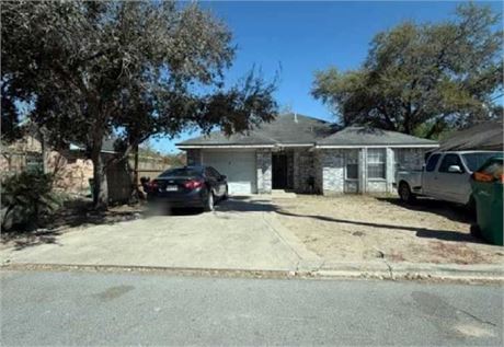 807 E Helmer St, Pharr, TX 78577 - #403586