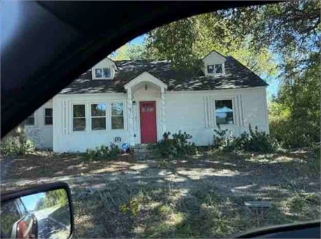 901 Cedar Creek Road, Fayetteville, NC 28312 - #402954