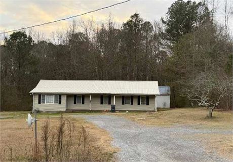 3230 County Road 22, Centre, AL 35960 - #403434