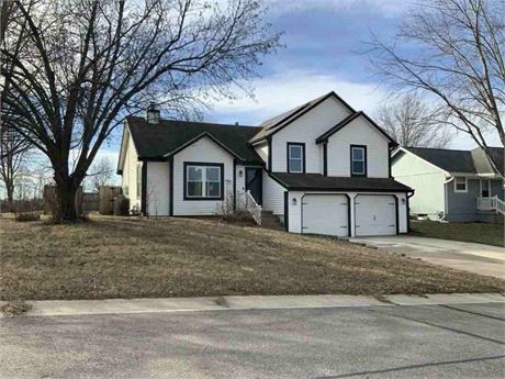 2016 NE Summerfield Court, Blue Springs, MO 64029 - #403421