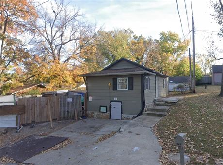 3813 NE 42nd Ter, Kansas City, MO 64117 - #402690