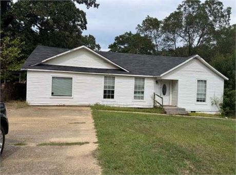 238 West College Avenue, Monticello, AR 71655 - #402644