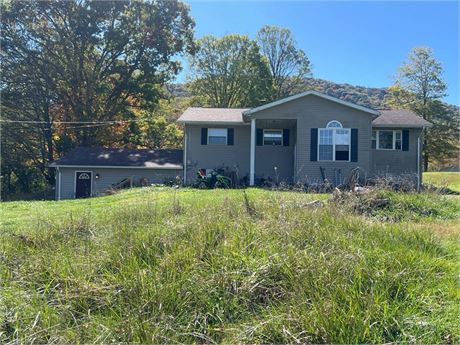 56 Hampton Dr, Parsons, WV 26287 - #368685