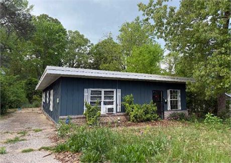 942 Cleveland Ave, Gadsden, AL 35901 - #403304