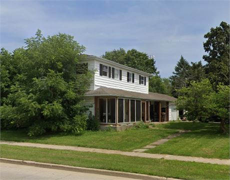 319 N SCHUYLER ST, Lena, IL 61048 - #404087
