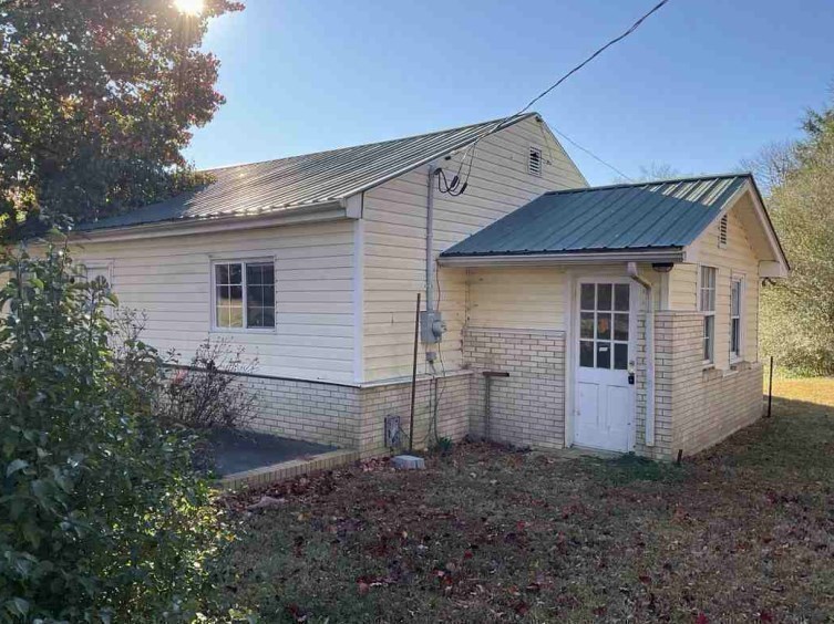 165 Brown Road, Denton, NC 27239