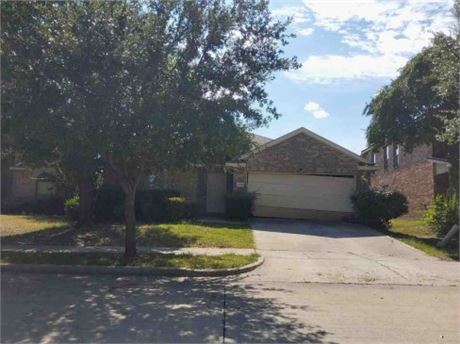 2034 KINGS FOREST DRIVE, HEARTLAND, TX 75126 - #402306