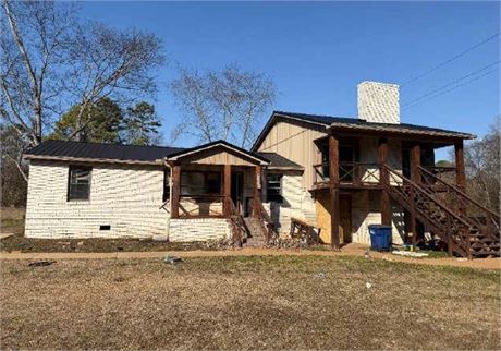 501 E 49th Street, Anniston, AL 36206 - #402349