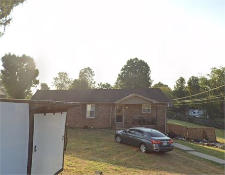 730 Overton Dr, Clarksville, TN 37042 - #403301