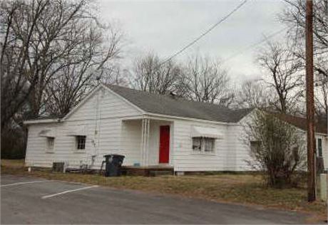 1504 West Center Avenue, Searcy, AR 72143 - #403474