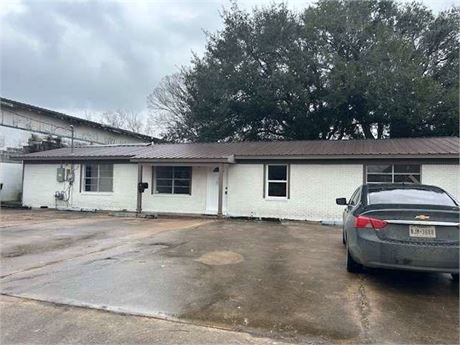 1713 Avenue M, Bay City, TX 77414 - #402348