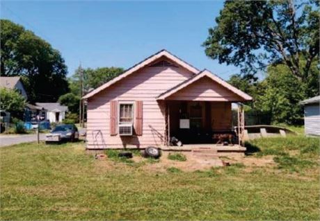 153 Ross Ave, Dyersburg, TN 38024 - #368618