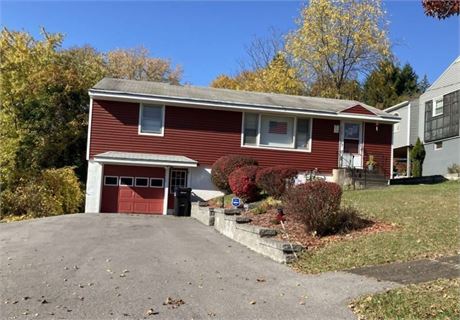 212 DeForest Road, Syracuse, NY 13214 - #401661