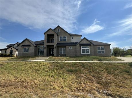1108 Periwinkle Ct, Grand Prairie, TX 75104 - #404373