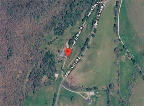 250 Henry Boyd Ln, Celina, TN 38551 - #404022