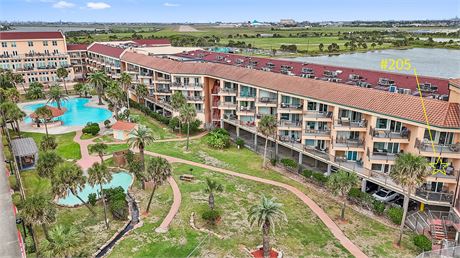 9520 Seawall Boulevard, Apartment 205, Galveston, TX 77554 - #402681