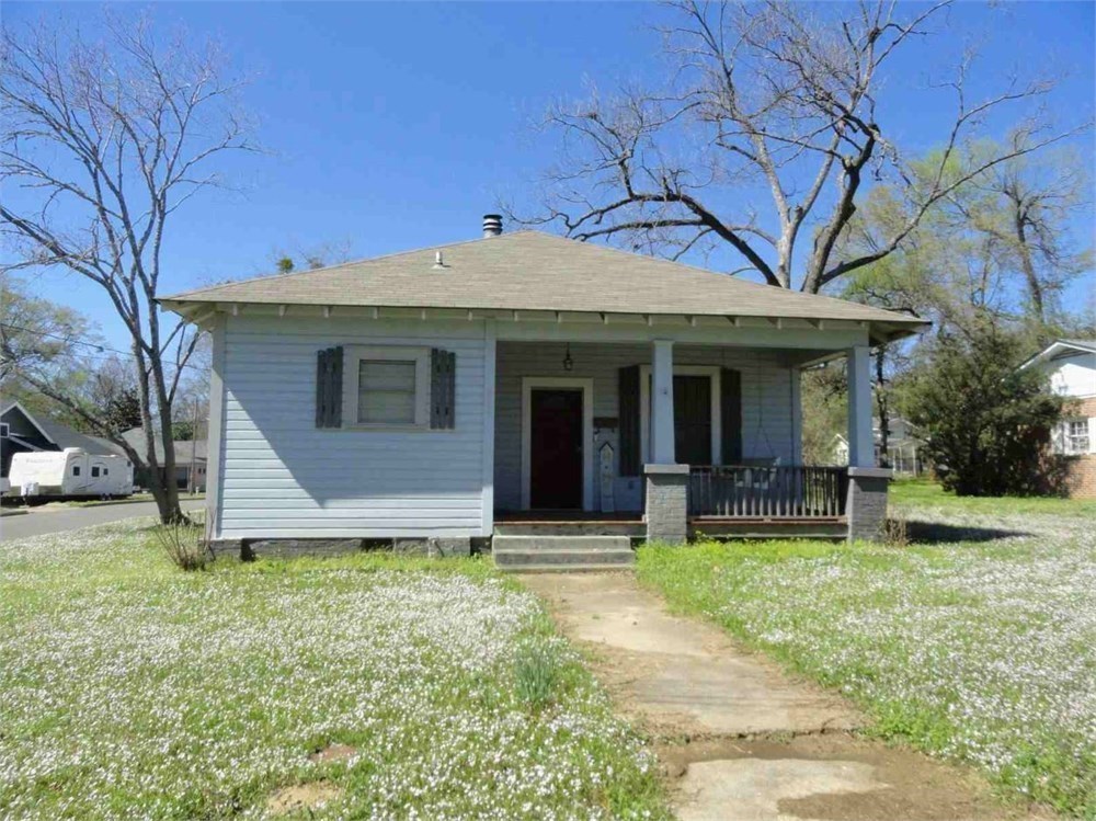 603 North 13th Street, Arkadelphia, AR 71923