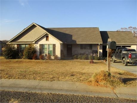 155 Searcy Ln, Clanton, AL 35045 - #403109