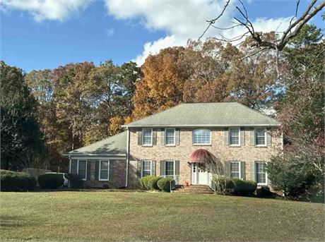 560 Hawthorne Drive, Fayetteville, GA 30214 - #400717