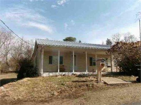 484 Haessler Ave, Zanesville, OH, 43701 - #370368